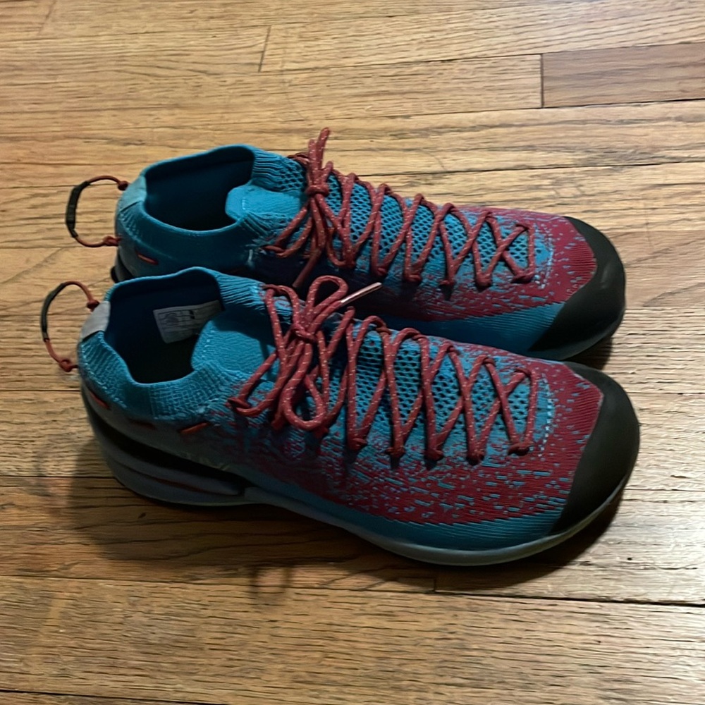 La sportiva approach shoes